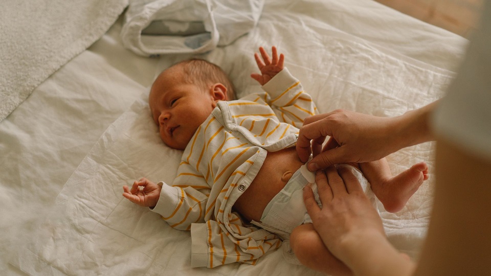 Newborn Diaper Change